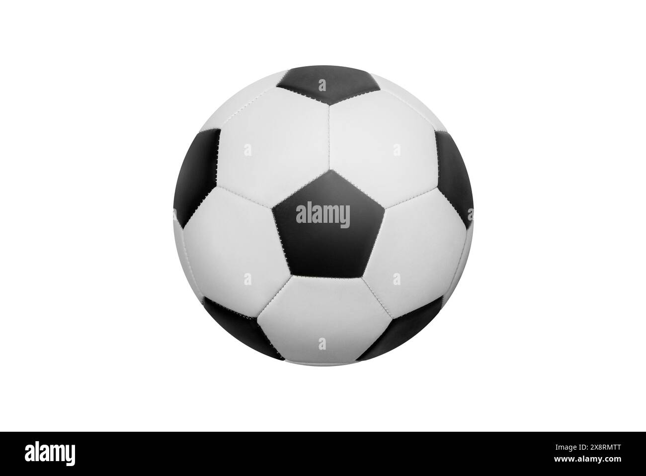 Ballon classique noir et blanc isolé, parfait pour les conceptions et concepts sportifs, capturant l'essence du football traditionnel Banque D'Images