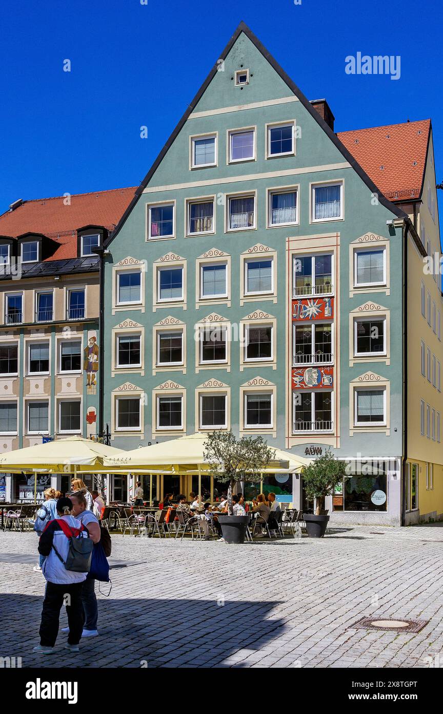 Façade peinte à pignon pointu, Rathausplatz, Kempten, Allgaeu, Bavière, Allemagne Banque D'Images