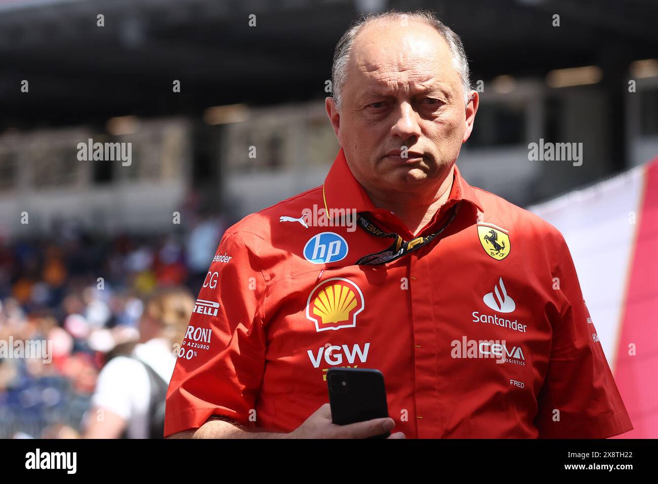 Frédéric Vasseur, directeur de l'équipe de la Scuderia Ferrari, regarde lors du Grand Prix de F1 de Monaco sur le circuit de Monaco le 26 mai 2024 à Monte-Carlo, Monaco. Banque D'Images