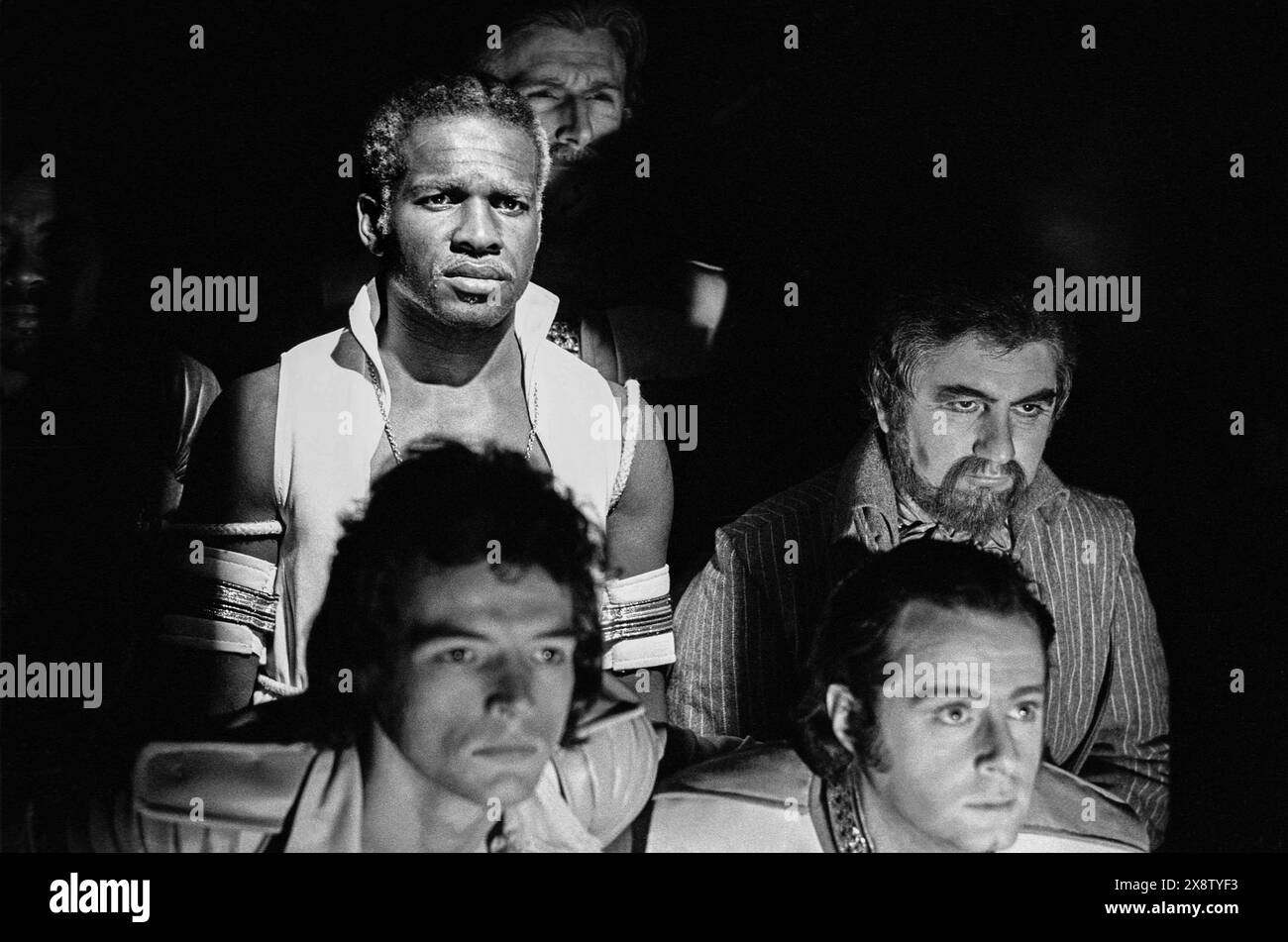 Rudolph Walker (Othello) in OTHELLO de Shakespeare à l'Open Space Theatre, Londres W1 08/06/1972 design : Robin Don adapté et réalisé par Charles Marowitz Banque D'Images