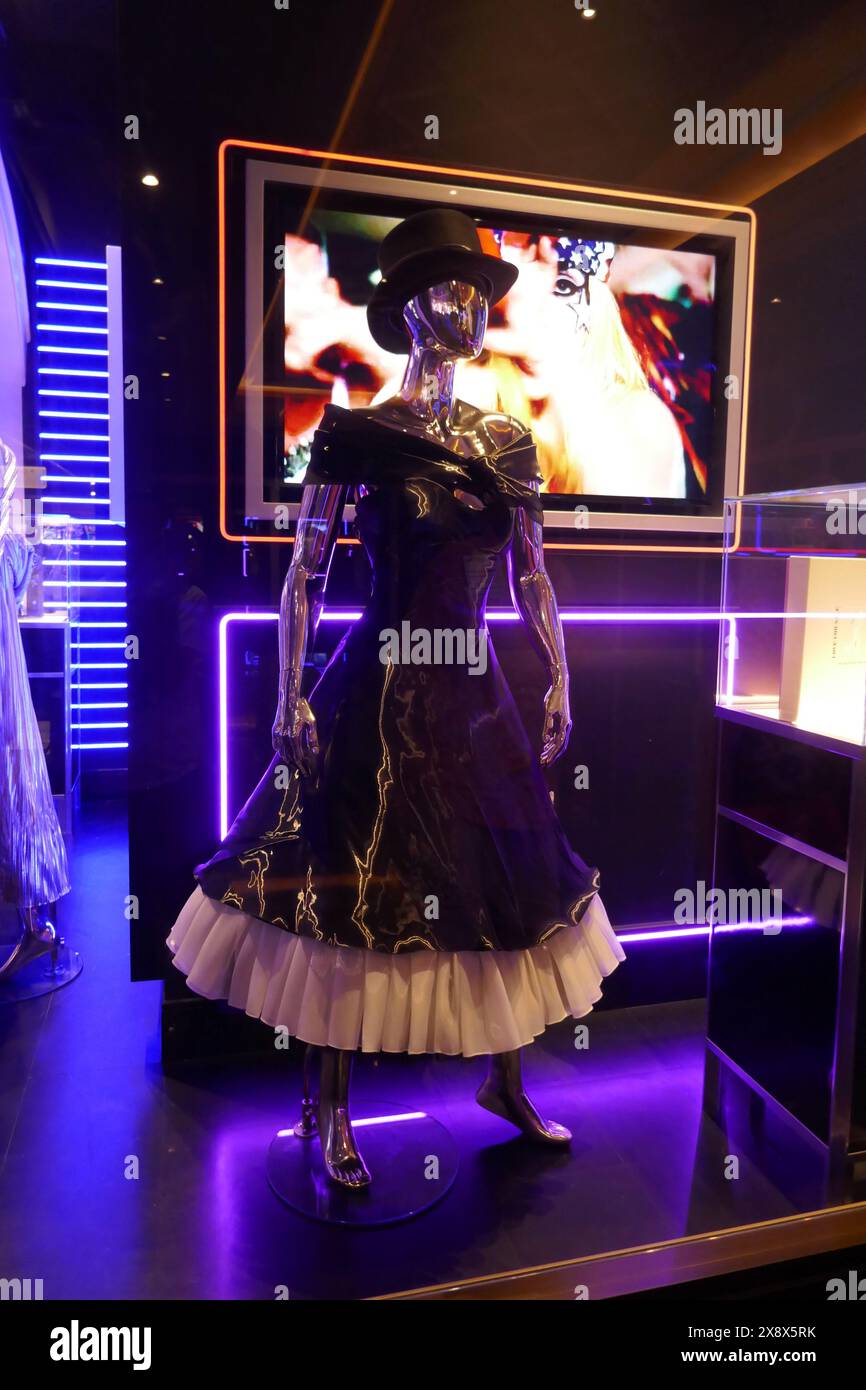 Las Vegas, Nevada, USA 15 mai 2024 Lady Gaga Haus of Gaga at Park MGM Hotel & Casino, ancien Monte Carlo Hotel & Casino sur Las Vegas Blvd le 15 mai 2024 à Las Vegas, Nevada, USA. Photo de Barry King/Alamy Stock photo Banque D'Images