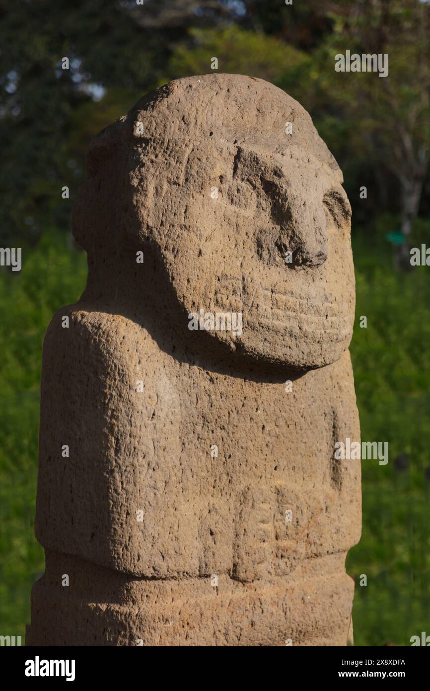 Sculptures en pierre vieilles de deux mille ans dans le site archéologique de la Pelota - San Augustin, Colombie Banque D'Images