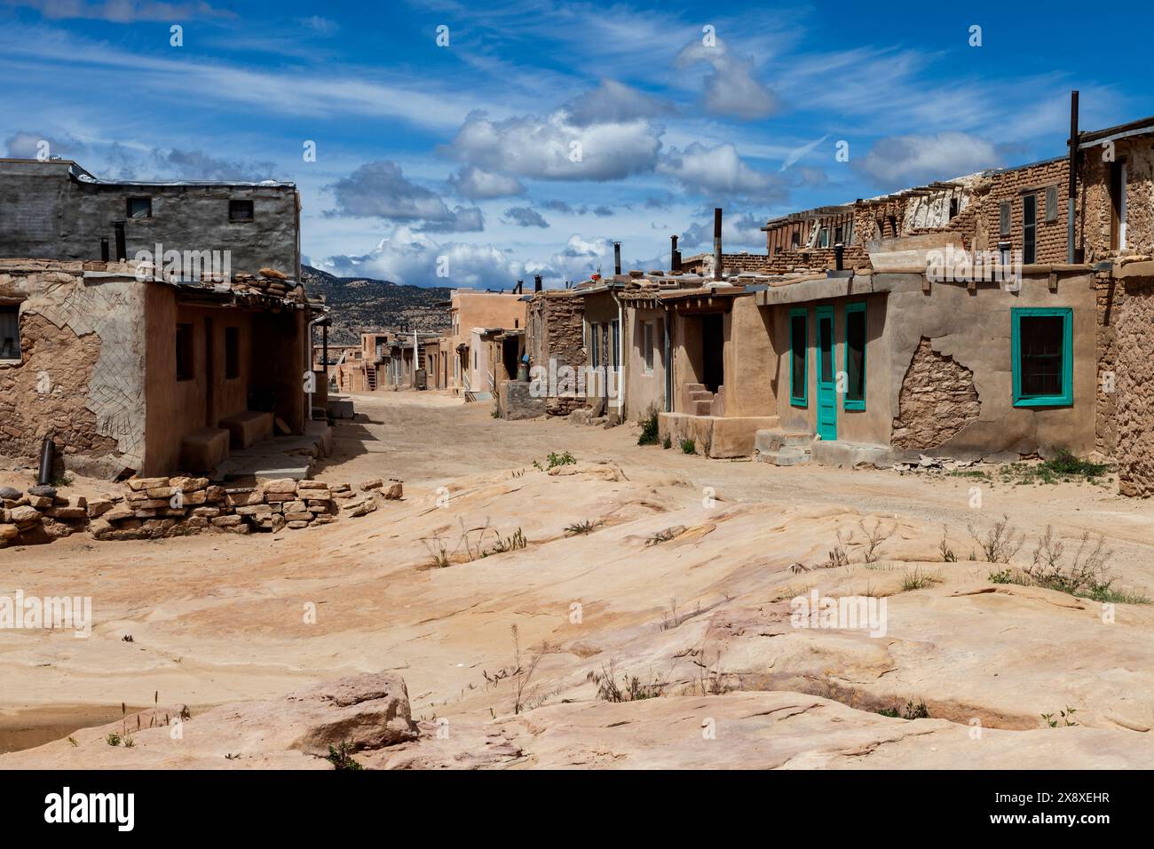 L'Acoma Pueblo (Hakk'u), également connu sous le nom de Sky City, est habité depuis au moins 1200EC et est la plus ancienne colonie continuellement habitée dans le NOR Banque D'Images