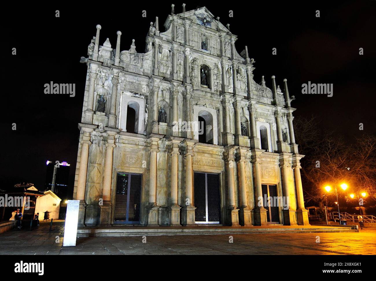 La façade de la cathédrale de Paul à Macao la nuit. Banque D'Images