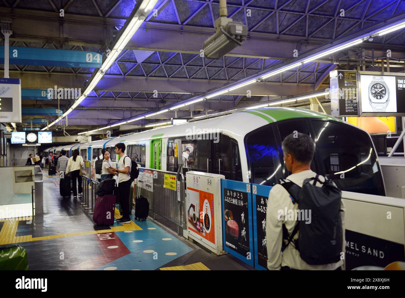 Le monorail pour l'aéroport de Haneda à Tokyo, au Japon. Banque D'Images