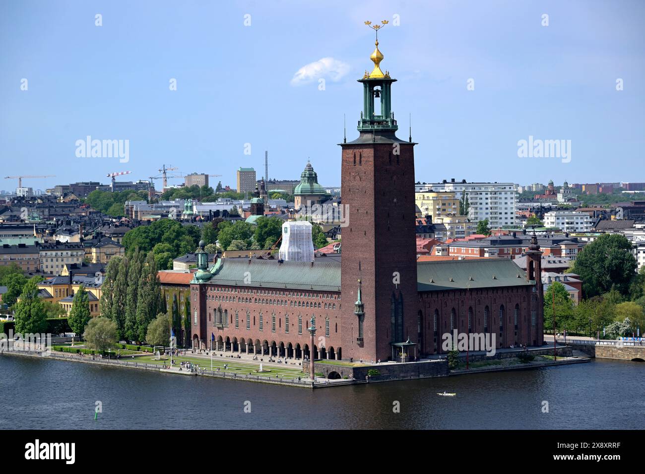 Hôtel de ville de Stockholm (Stockholms stadshus) de l'architecte Ragnar Östberg vu de l'église Riddarholmen. Photo : Janerik Henriksson / TT / code 10010 Banque D'Images