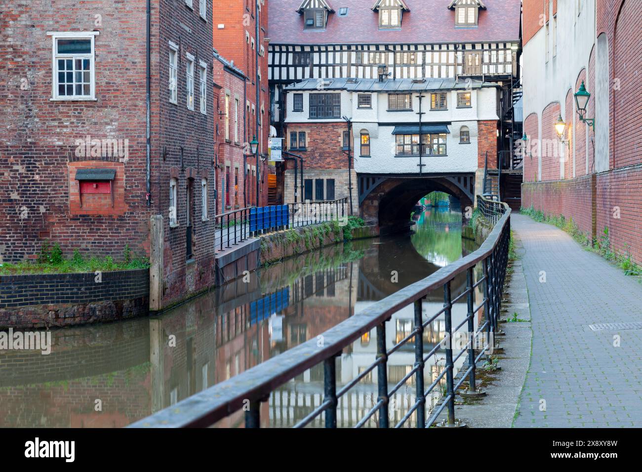 Soirée à High Bridge sur la rivière Witham à Lincoln, Angleterre. Banque D'Images
