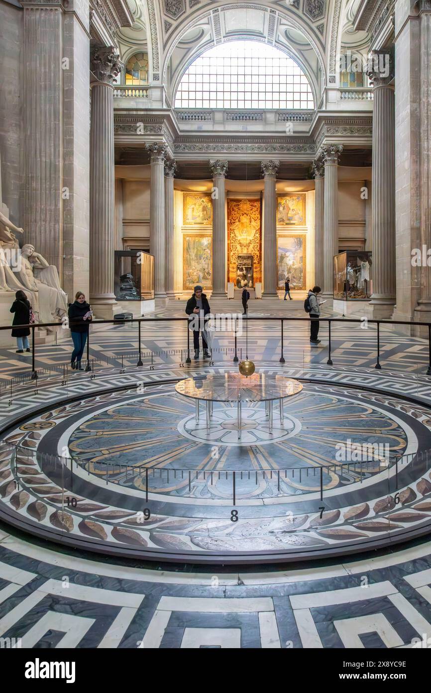 France, Paris, quartier Latin, Panthéon (1790) style néoclassique, bâtiment en forme de croix grecque construit par Jacques Germain Soufflot et Jean Ba Banque D'Images