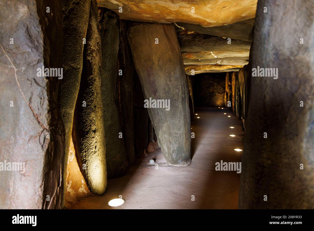 Espagne, Andalousie, Trigueros, Soto Dolmen, le couloir Banque D'Images