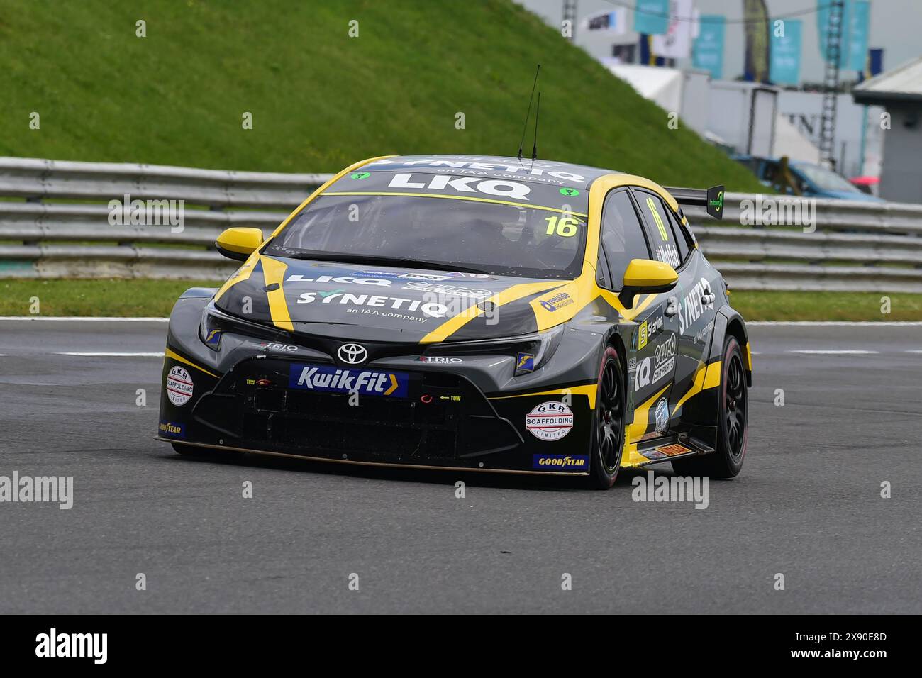 Aiden Moffat, Toyota Corolla GR Sport, LKQ Euro car parts avec SYNETIQ, BTCC, British Touring car Championship, rondes sept, huit et neuf des 20 Banque D'Images