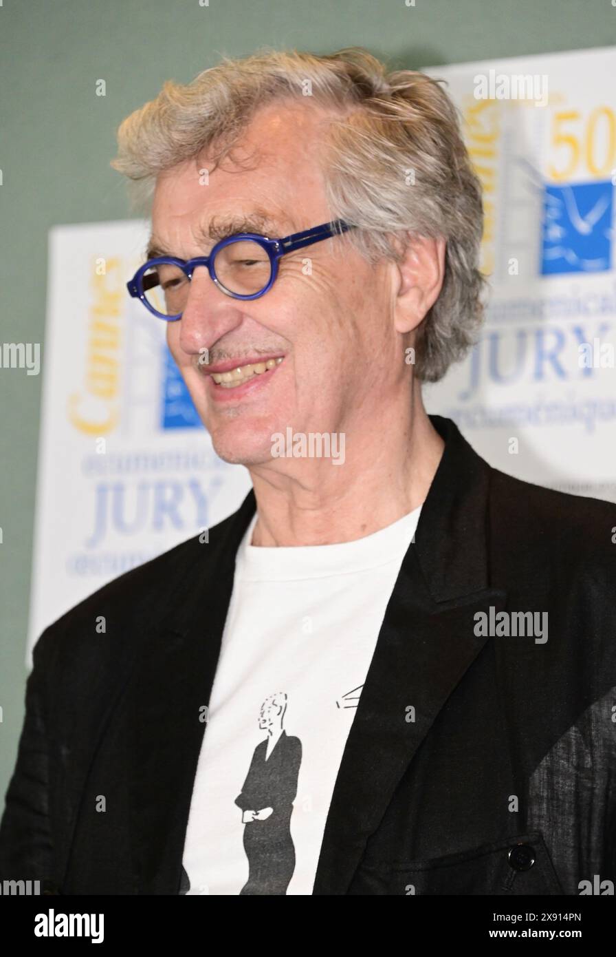 Wim Wenders, pour recevoir le Prix spécial du jury œcuménique Prix du jury œcuménique 77e Festival de Cannes 24 mai 2024 crédit:Jacky Godard/Photo12 Banque D'Images