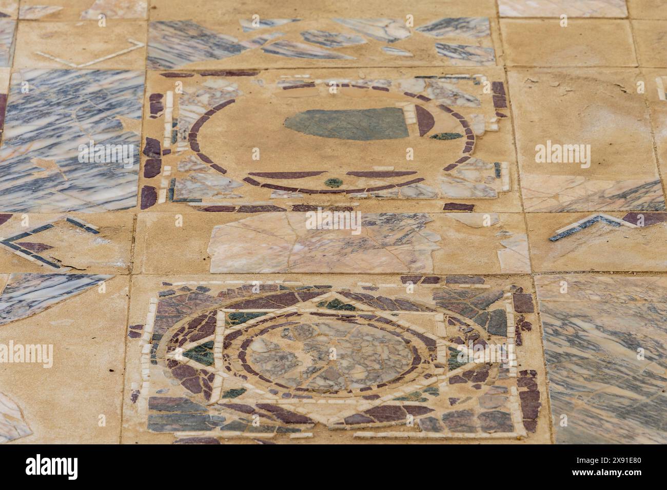 Roman pavement opus sectile, Italica, ancienne ville romaine, 206 av. J.-C., Andalousie, Espagne Banque D'Images