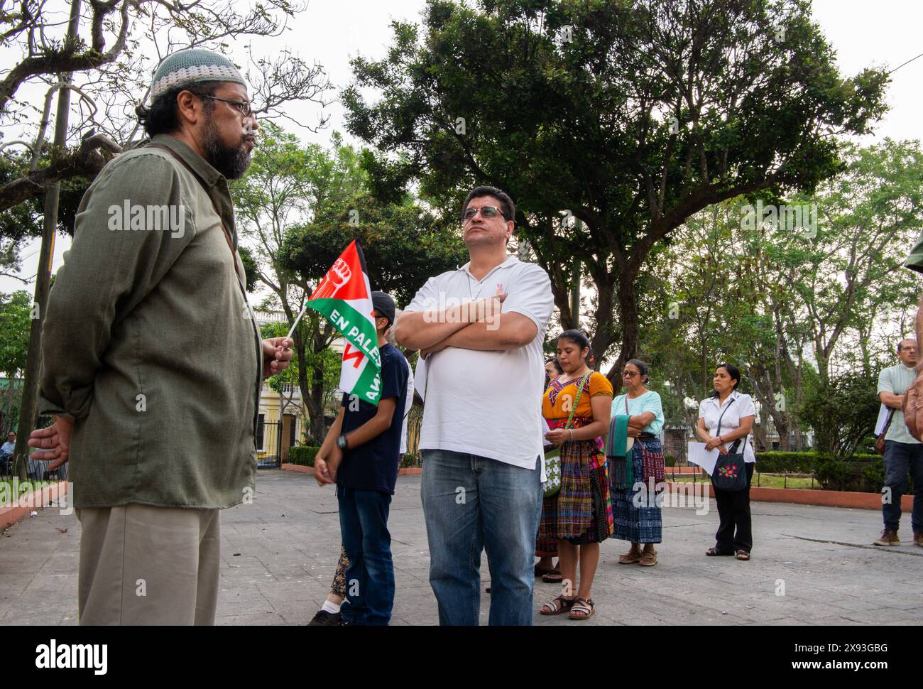 Guatemala City, Guatemala City, Guatemala. 28 mai 2024. Le secteur interreligieux Sentinelles est solidaire du peuple palestinien et se joint à un geste de prière pour la paix et le cessez-le-feu. Les guerres dans le monde causent la douleur et la mort et contreviennent au message de paix, implicite dans les spiritualités. (Crédit image : © Fernando Chuy/ZUMA Press Wire) USAGE ÉDITORIAL SEULEMENT! Non destiné à UN USAGE commercial ! Banque D'Images