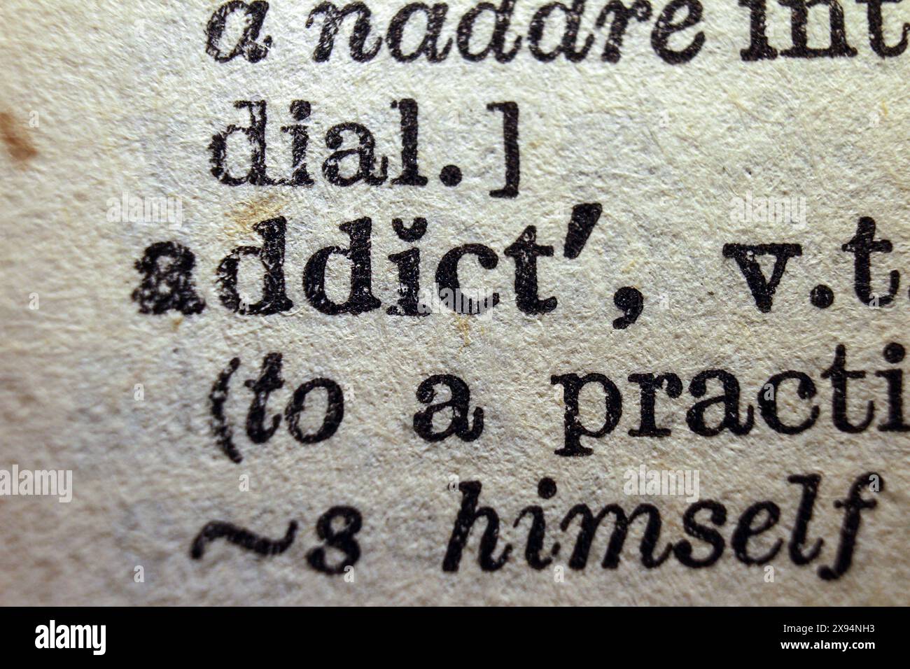 Word Addict sur la page du dictionnaire, macro gros plan Banque D'Images