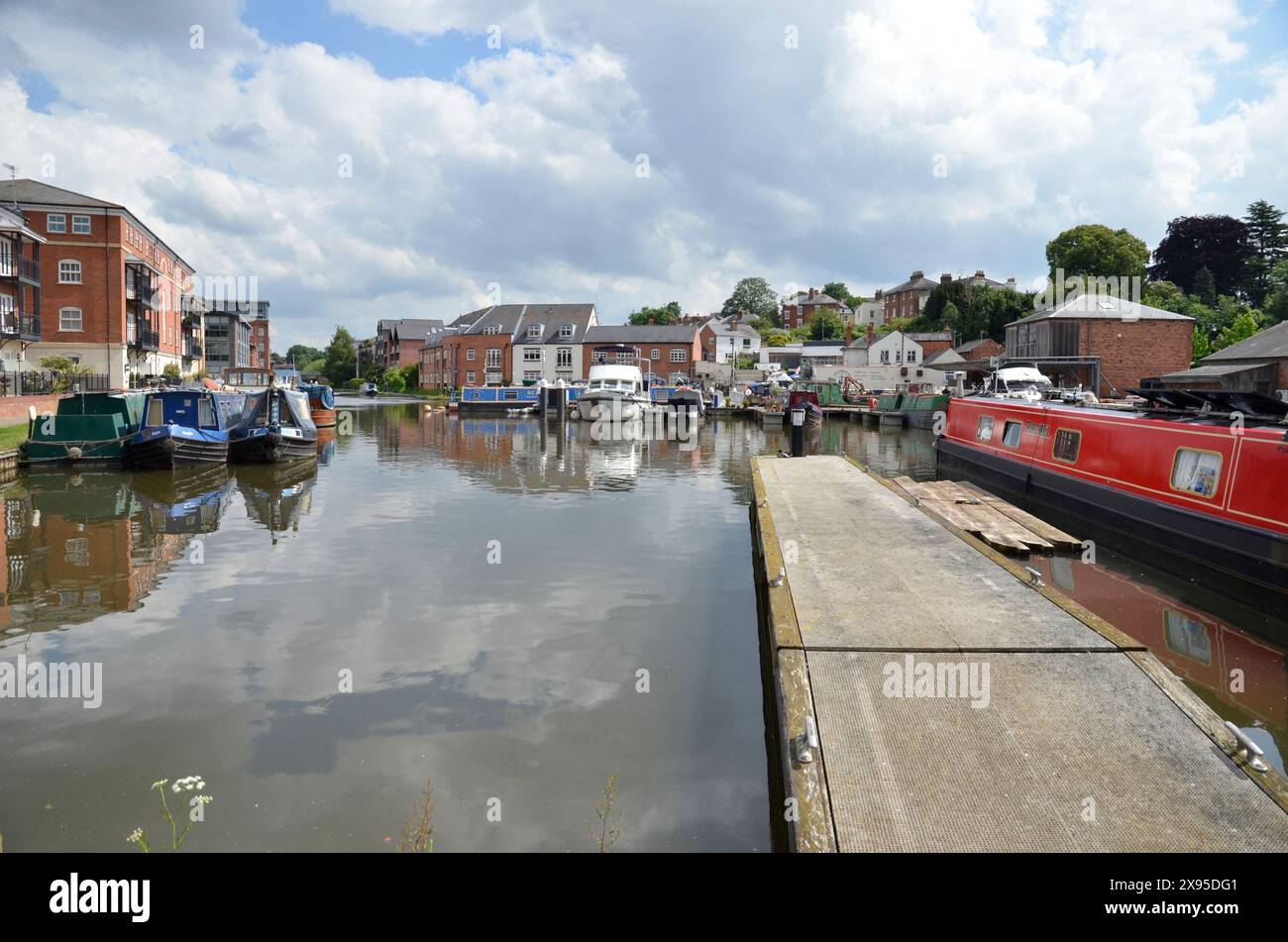 Diglis Basin, la jonction entre la rivière Severn et le canal de Worcester et Birmingham à Worcester. Banque D'Images