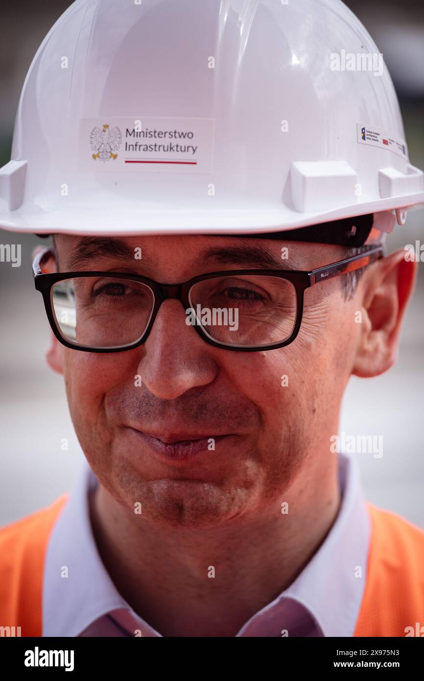 Varsovie, province de Mazovie, Pologne. 29 mai 2024. Ministre de l'infrastructure Dariusz Klimczak lors d'une conférence de presse conjointe à la gare de Warszawa Zachodnia sur le thème du développement ferroviaire en Pologne. (Crédit image : © Maciek Jazwiecki/ZUMA Press Wire) USAGE ÉDITORIAL SEULEMENT! Non destiné à UN USAGE commercial ! Banque D'Images