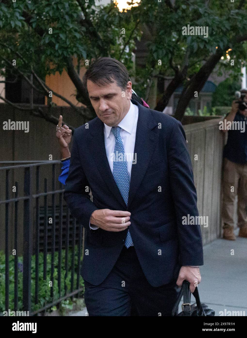 New York, États-Unis. 28 mai 2024 L'avocat de la défense de Trump, Todd Blanche, quittant le palais de justice après la clôture des arguments crédit : John Garry/Alamy Live News Banque D'Images