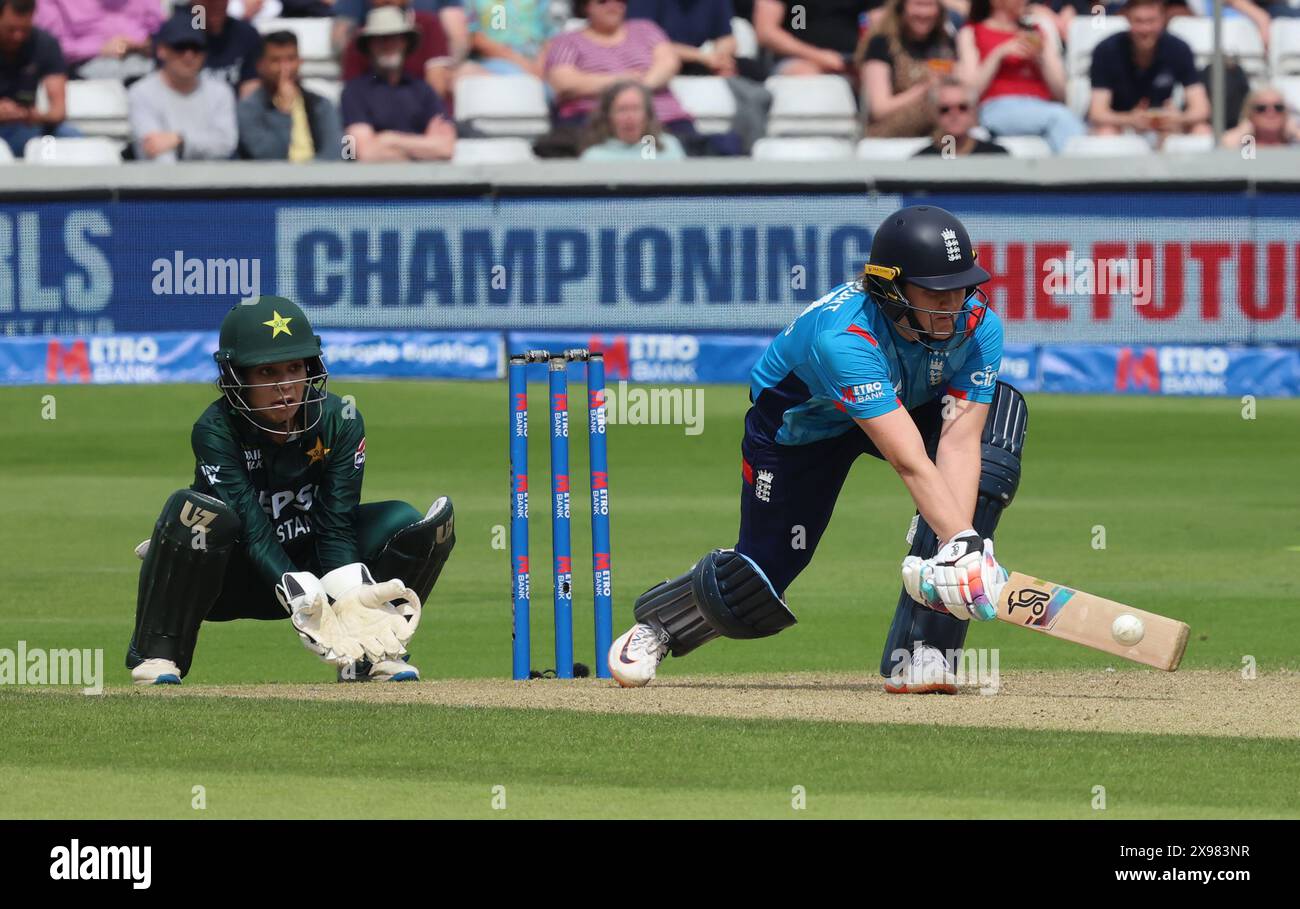 Chelmsford, Royaume-Uni. 29 mai 2024. Chelmsford, ANGLETERRE - MAI 29 : Natalie Sciver-Brunt anglaise en action lors de la 3e édition de la vitalité féminine IT20 entre l'Angleterre et le Pakistan au Cloud County Ground le 29 mai 2024 à Chelmsford, Angleterre. Crédit : action Foto Sport/Alamy Live News Banque D'Images