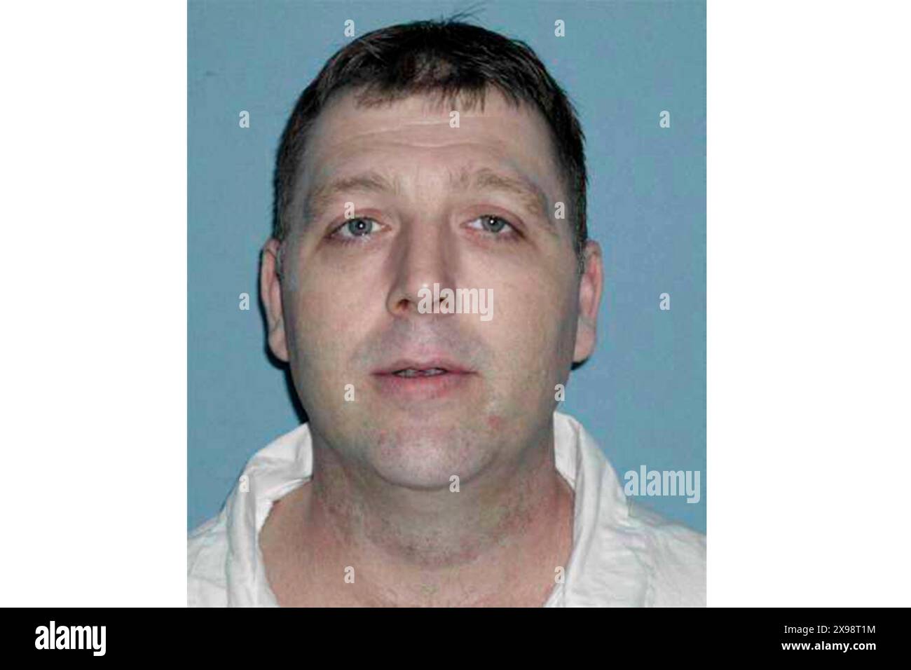 FILE - This undated photo released by the Alabama Department of Corrections shows Jamie Mills, who was convicted of bludgeoning an elderly couple to death 20 years ago to steal prescription drugs and $140 from their home. Alabama is set to execute Mills on Thursday evening, May 30, 2024. (Alabama Department of Corrections via AP, File) Banque D'Images