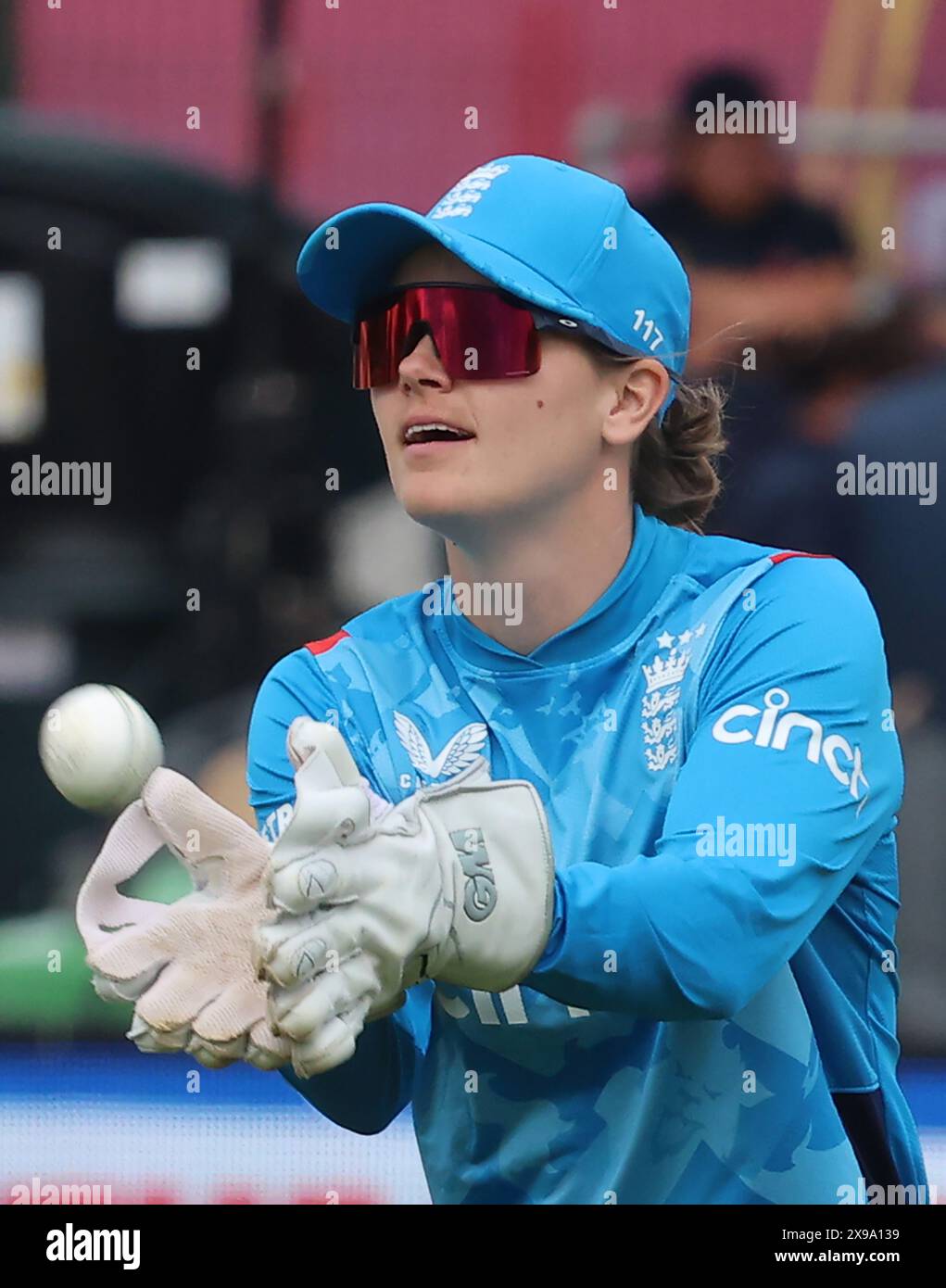 Chelmsford, ANGLETERRE - MAI 29 : Amy Jones, femme anglaise, en action lors de la Metro Bank ODI Series entre l'Angleterre et le Pakistan au Cloud County Gr Banque D'Images