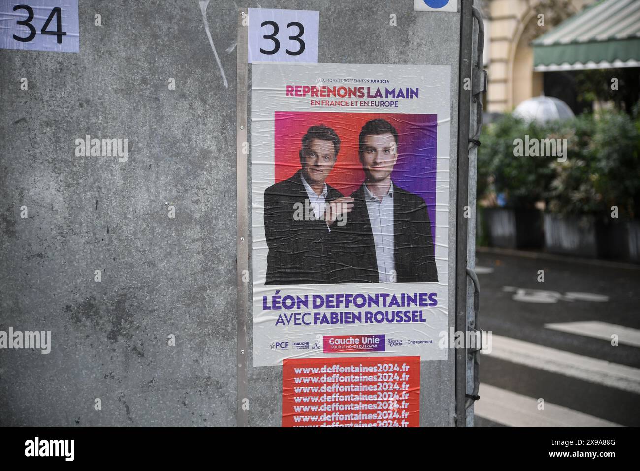 Paris, France. 29 mai 2024. Les panneaux d'affichage pour les élections au Parlement européen planent autour de la ville le 29 mai 2025. Les élections auront lieu du 6 au 9 juin 2024, à Paris. (Photo de Lionel Urman/Sipa USA) crédit : Sipa USA/Alamy Live News Banque D'Images