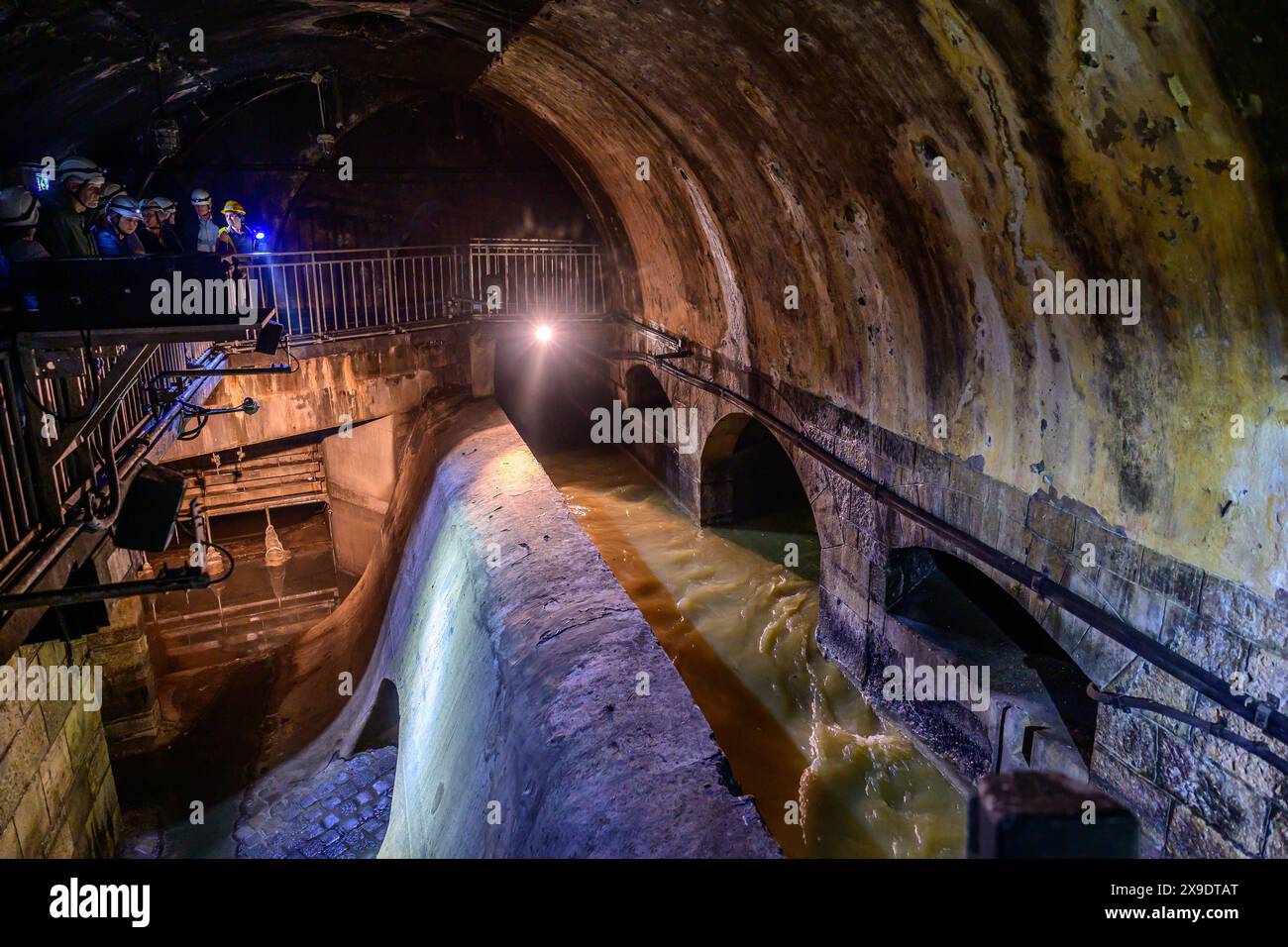 vienne, autriche, 30 mai 2024, égout du système d'eaux usées de vienne près de karlsplatz, autriche *** wien, österreich, 30. mai 2024, abwasserkanal des wiener abwassersystems beim karlsplatz, Österreich Copyright : xx Banque D'Images