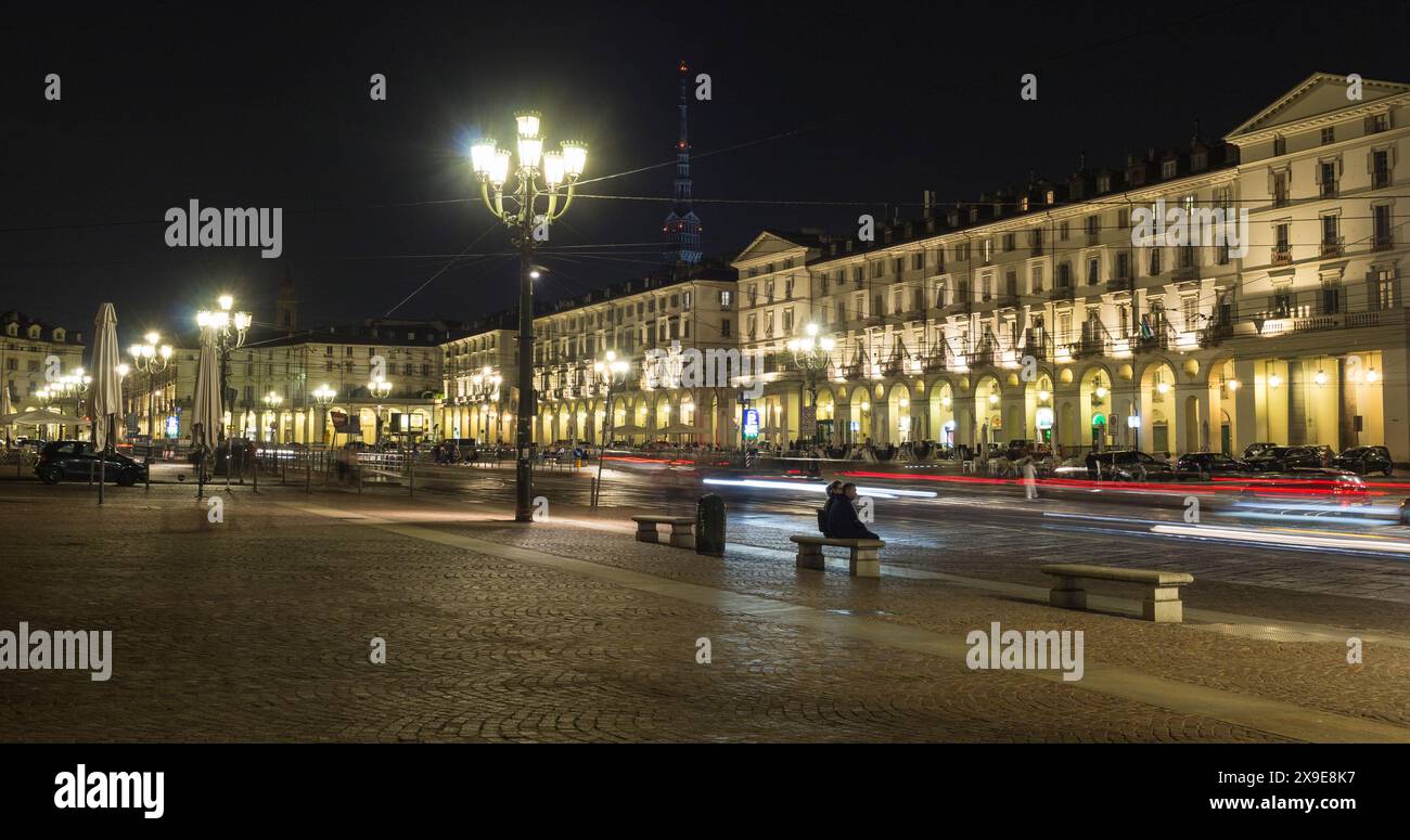 Piazza Vittorio Veneto et mole Antonelliana à Turin la nuit Banque D'Images