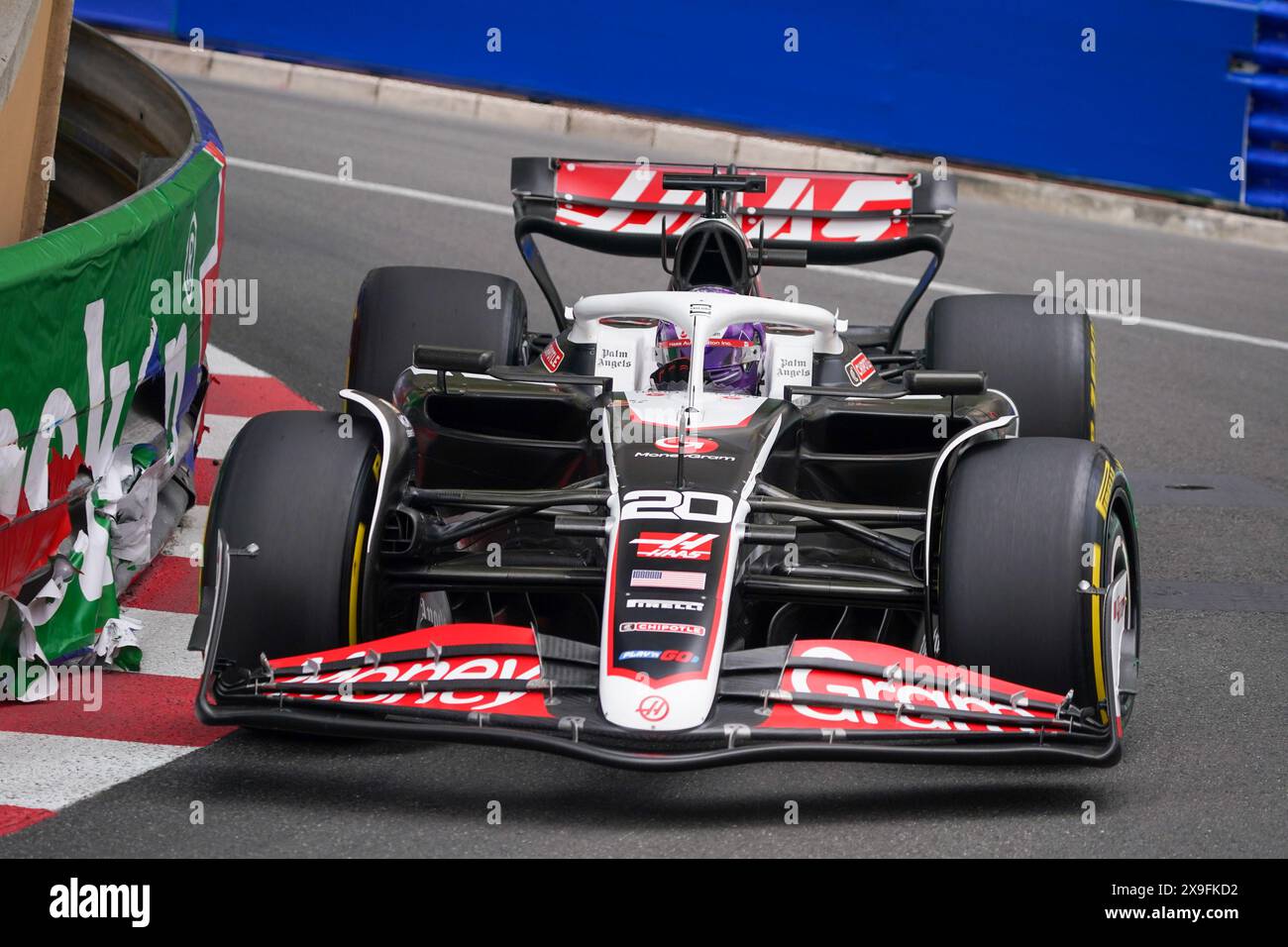 Montecarlo, Monaco. 24 mai 2024. Kevin Magnussen de Danimark au volant de la (20) MoneyGram Haas F1 Team VF-24 Ferrari, lors du GP Monaco, formule 1, sur le circuit de Monaco. Crédit : Alessio Morgese / Emage / Alamy Live news Banque D'Images