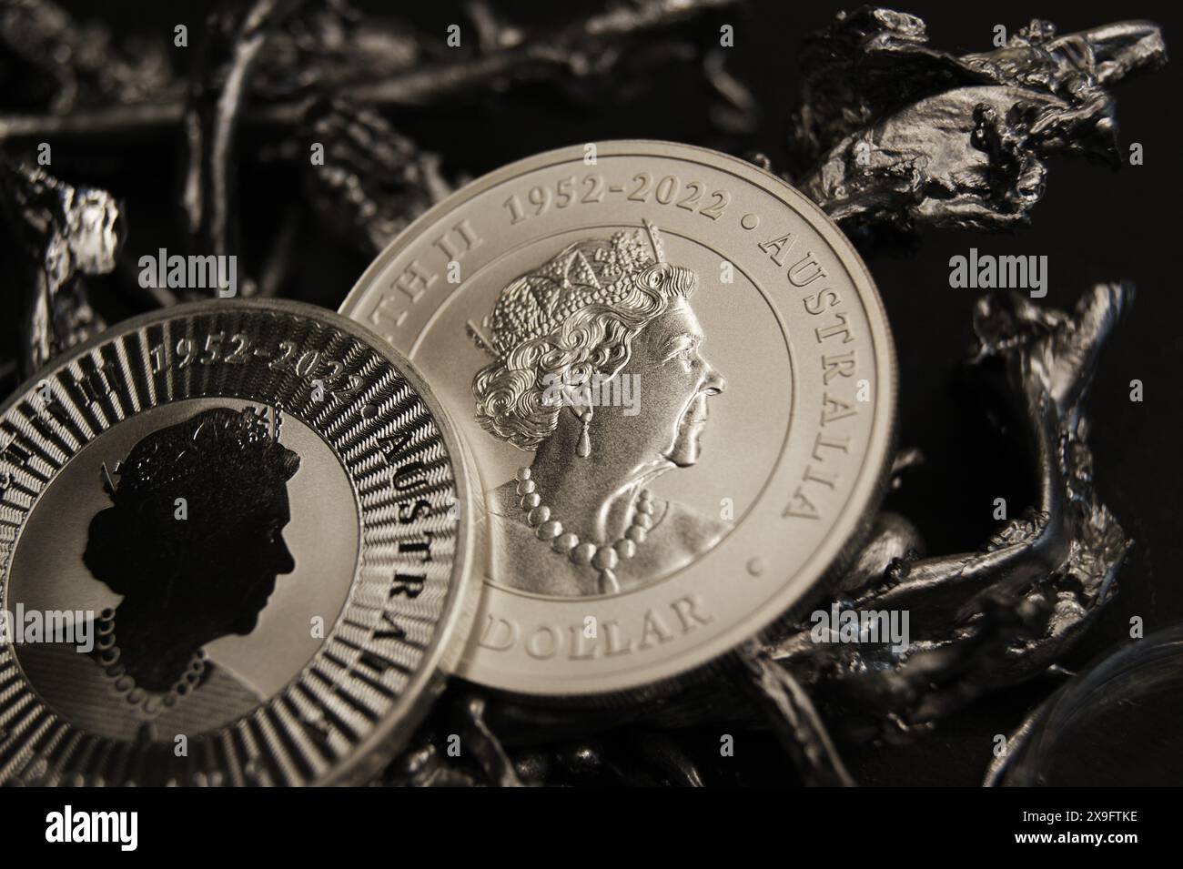 Pièces australiennes en argent pur 1 dollar 1952-2022 gros plan. Banque D'Images