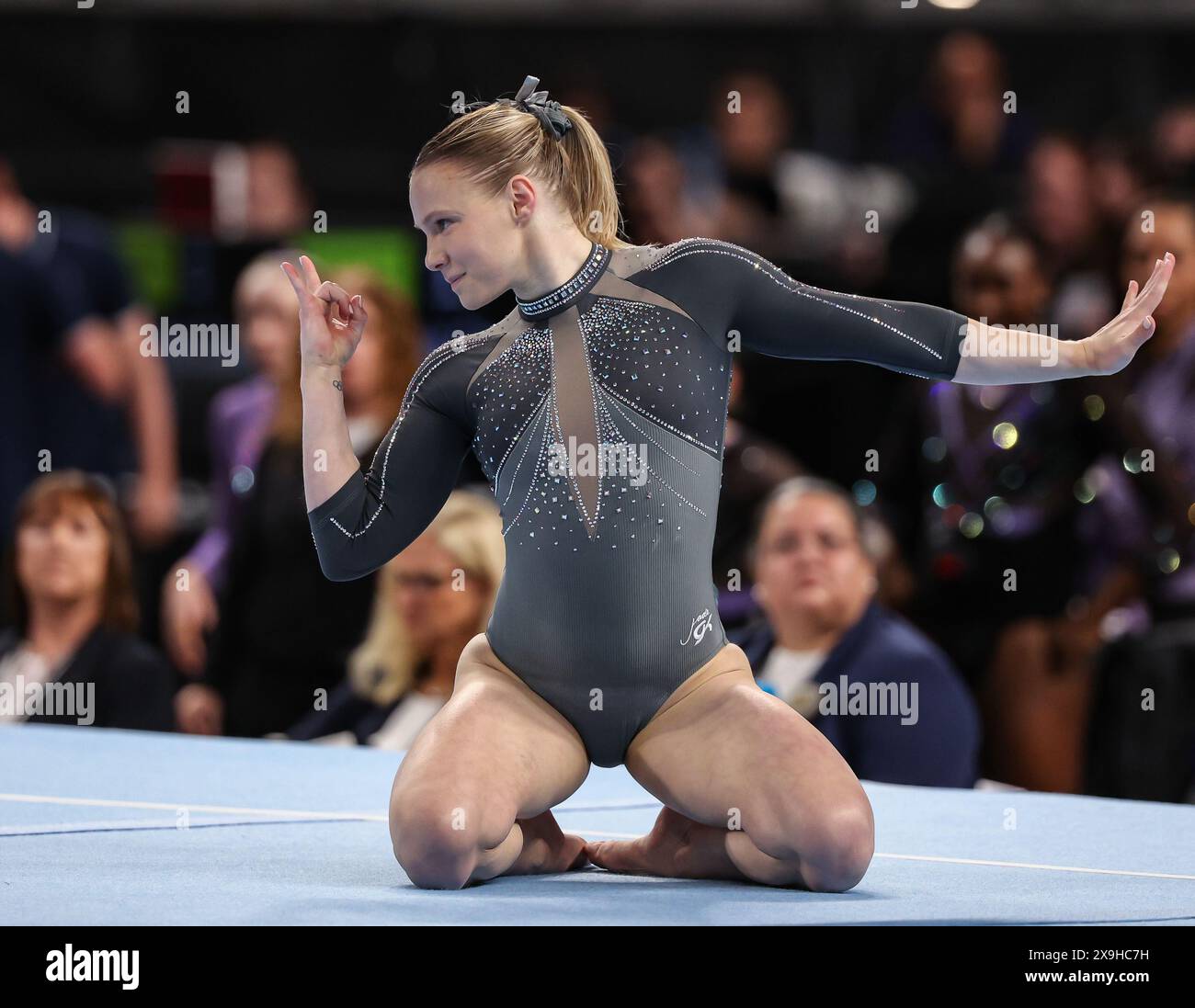 31 mai 2024 : Jade Carey termine sa routine au sol lors du jour 1 des Championnats de gymnastique des États-Unis de 2024 au Dickies Arena de Fort Worth, Texas. Kyle Okita/CSM Banque D'Images