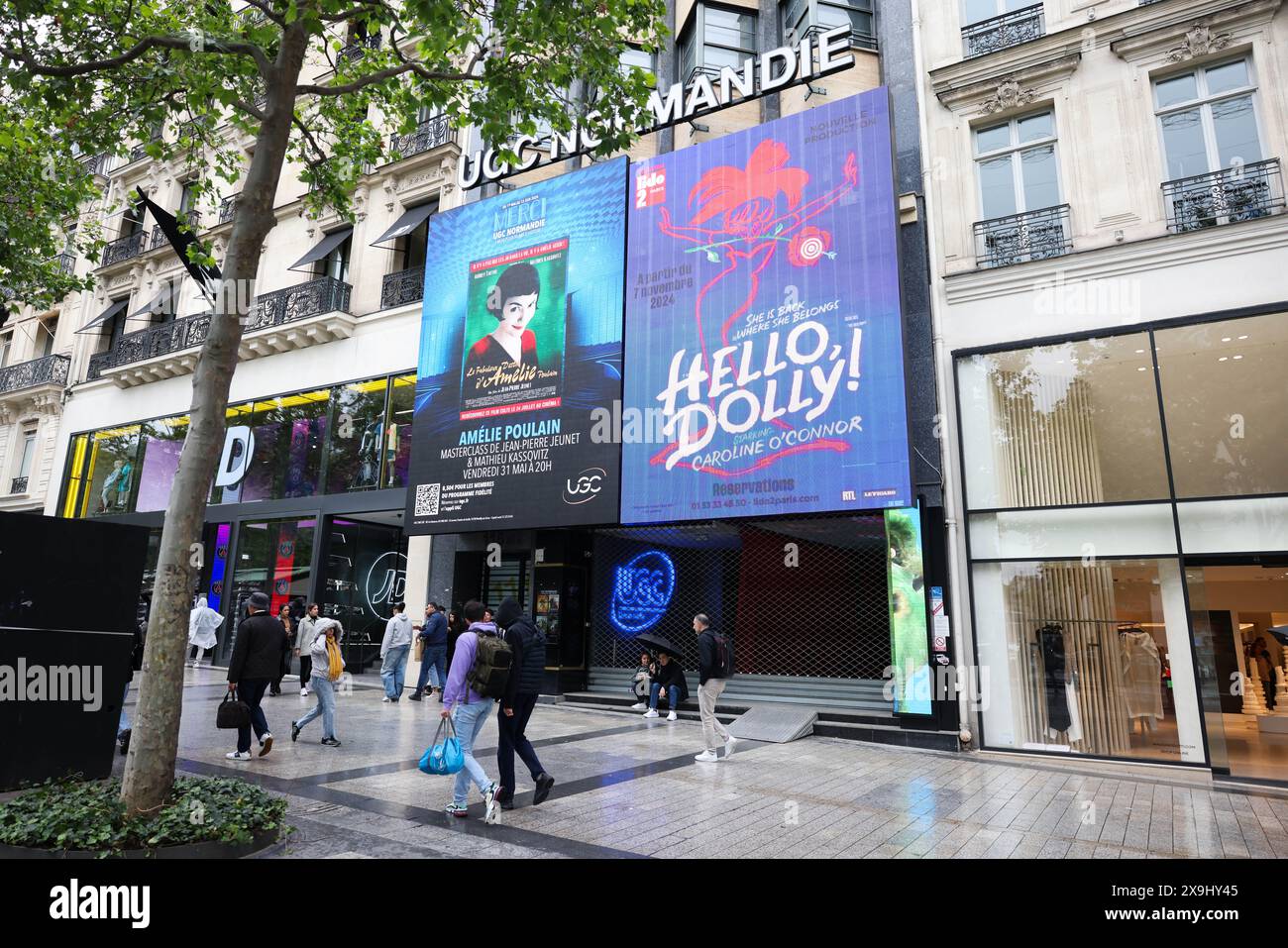 Façade du cinéma UGC Normandie, avenue des champs Elysées, Paris, France, 31 mai 2024. Après près d’un siècle de projections, UGC Normandie, le cinéma de l’avenue des champs Elysées, fermera ses portes le 13 juin 2024. Cette décision marque la fin d’une ère pour ce cinéma emblématique, ouvert en 1937 et devenu un véritable symbole de la culture cinématographique parisienne. Photo de David Boyer/ABACAPRESS. COM traduit avec www.DeepL.com/Translator (version gratuite) Banque D'Images