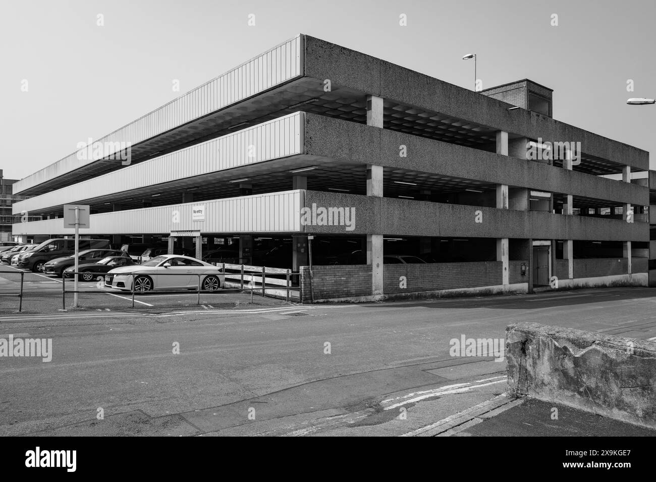 MOORFIELD À PLUSIEURS ÉTAGES PARKING CALENICK STREET TRURO TR1 2QD CORNWALL CONSTRUIT EN 1970 Banque D'Images