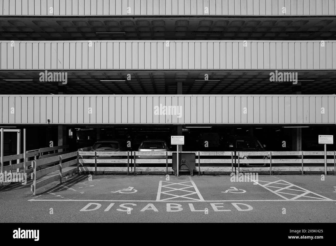 MOORFIELD À PLUSIEURS ÉTAGES PARKING CALENICK STREET TRURO TR1 2QD CORNWALL CONSTRUIT EN 1970 Banque D'Images