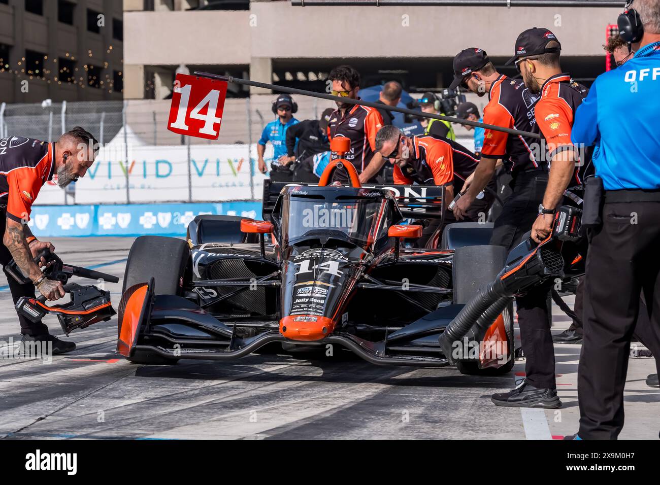 Detroit, Mi, États-Unis. 1er juin 2024. SANTINO FERRUCCI (14 ans) de Woodbury, Connecticut se prépare à pratiquer pour le Grand Prix de Détroit dans les rues de Détroit à Détroit, mi. (Crédit image : © Walter G. Arce Sr./ASP via ZUMA Press Wire) USAGE ÉDITORIAL SEULEMENT! Non destiné à UN USAGE commercial ! Banque D'Images Detroit, Mi, États-Unis. 1er juin 2024. SANTINO FERRUCCI (14 ans) de Woodbury, Connecticut se prépare à pratiquer pour le Grand Prix de Détroit dans les rues de Détroit à Détroit, mi. (Crédit image : © Walter G. Arce Sr./ASP via ZUMA Press Wire) USAGE ÉDITORIAL SEULEMENT! Non destiné à UN USAGE commercial ! Banque D'Images