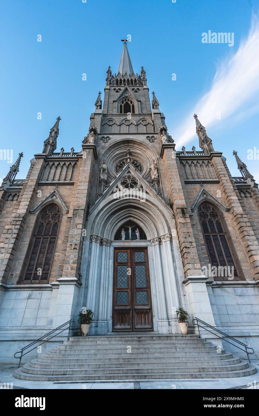 Gros plan de la Catedral São Pedro de Alcântara à Petropolis RJ Brésil. Mai 28 2024. Banque D'Images