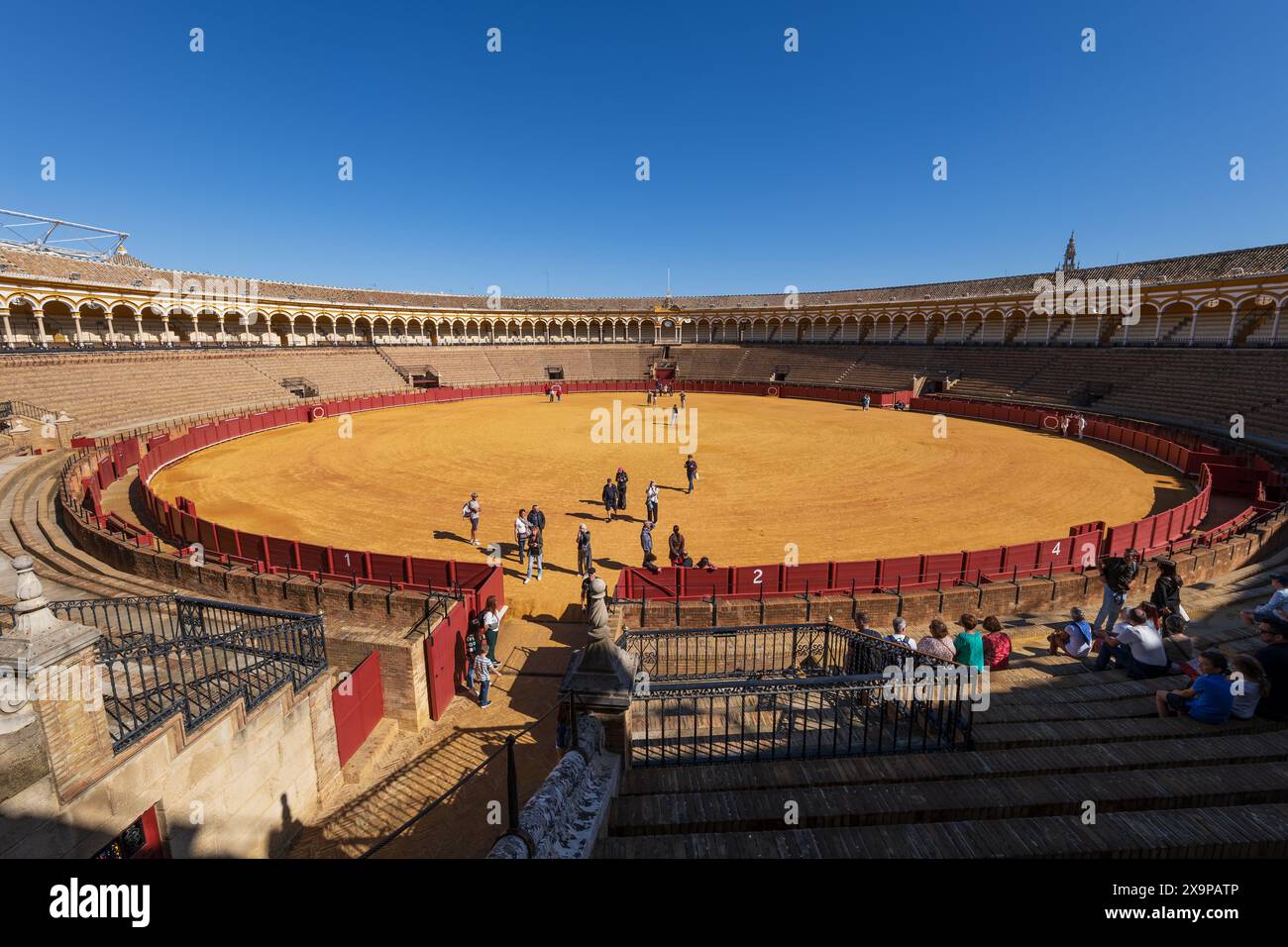 Séville, Espagne - 24 octobre 2023 - Plaza de Toros de la Real Maestranza de Caballeria de Sevilla anneau de tauromachie, monument de la ville. Banque D'Images