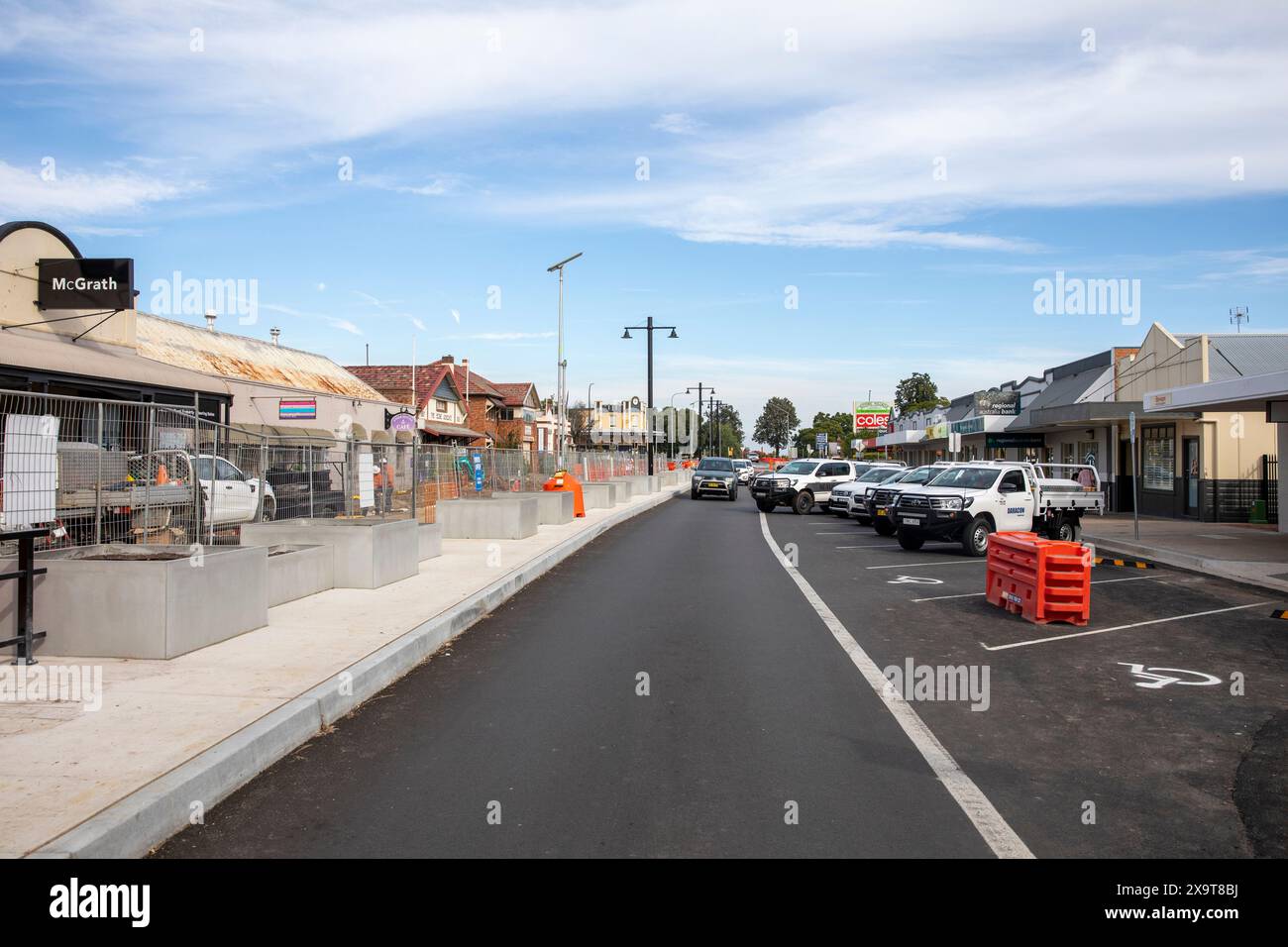 Centre-ville de Scone avec des travaux d'amélioration en cours, Scone est la capitale des courses hippiques de l'Australie, Nouvelle-Galles du Sud, Australie Banque D'Images
