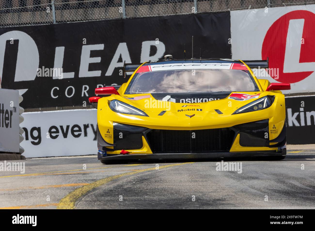 1er juin 2024 : Alexander Sims (3), pilote de Corvette Racing, conduit pendant la Chevrolet Detroit Sports car Classic. La série IMSA WeatherTech Sportscar présente la Chevrolet Detroit Sports car Classic dans les rues du centre-ville de Detroit, Michigan. (Jonathan Tenca/CSM) Banque D'Images