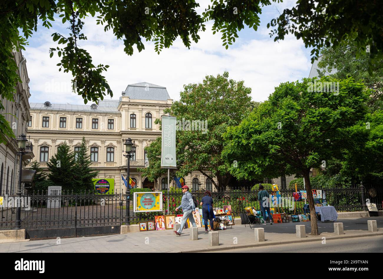 Bucarest, Roumanie. 25 mai 2024. Vue extérieure du Musée des collections d'art dans le centre-ville Banque D'Images
