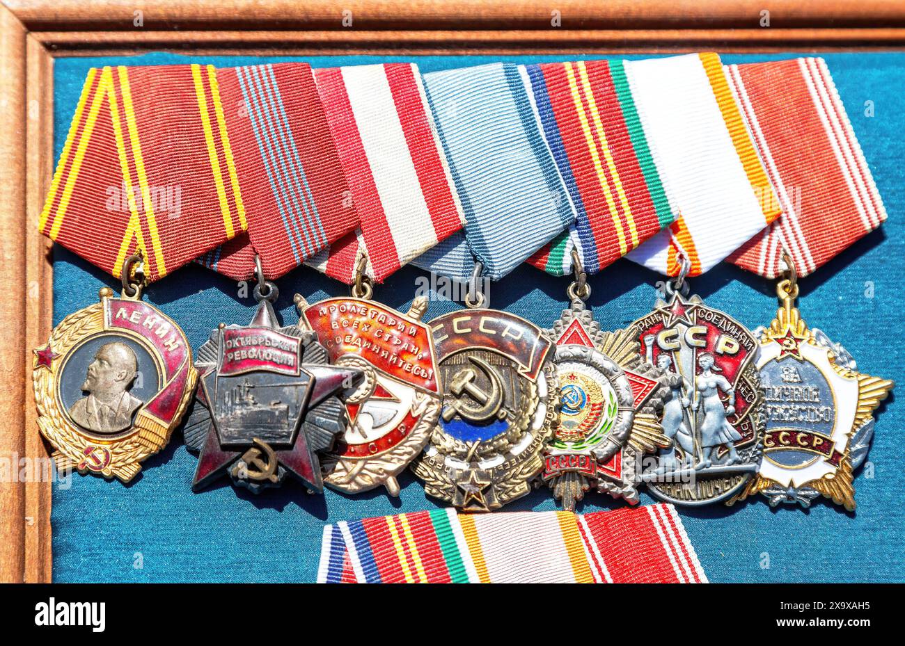 Différents ordres vintage de l'ancienne Union soviétique. Diverses récompenses militaires et civiles soviétiques, gros plan Banque D'Images