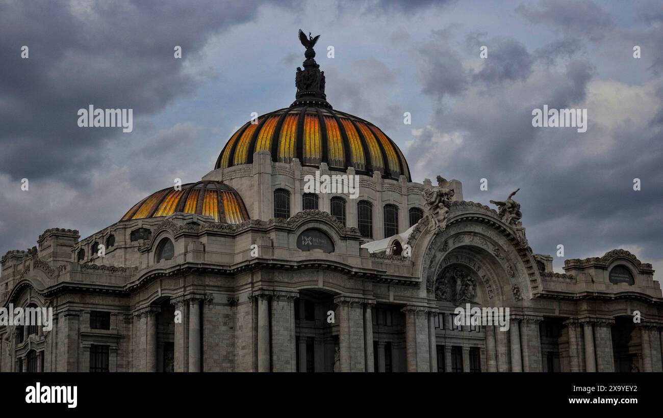 L'emblématique Palacio de Bellas Artes à Mexico Banque D'Images