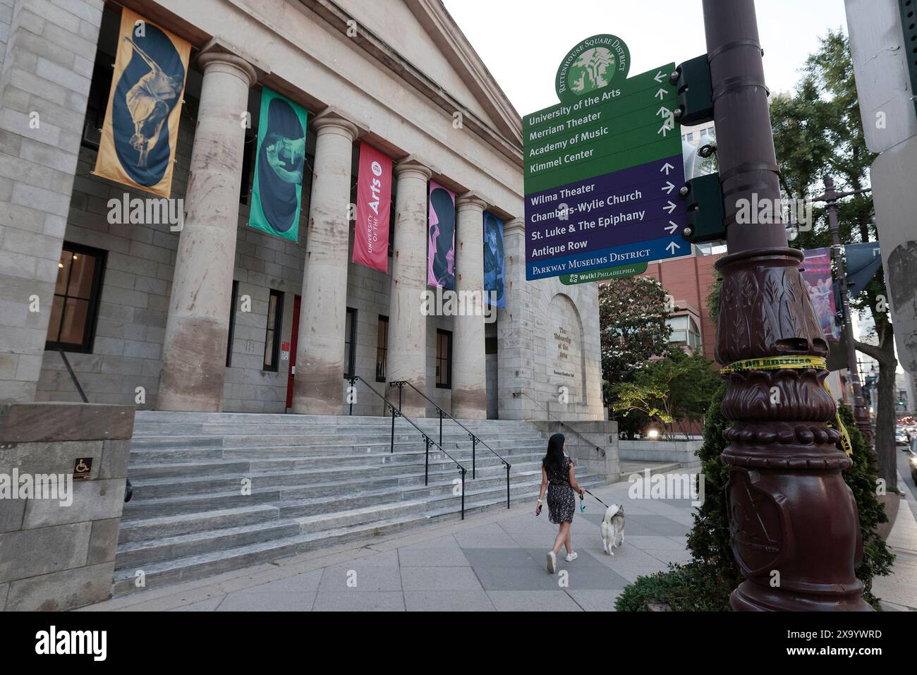 The University of the Arts' Dorrance Hamilton Hall on South Broad St. in Philadelphia, on Friday, May 31, 2024. The University of the Arts, an institution with roots more than a century and a half old in Philadelphia, has abruptly announced it will close in a week, citing declining enrollment and revenues as well as increasing expenses. (Elizabeth Robertson/The Philadelphia Inquirer via AP) Banque D'Images