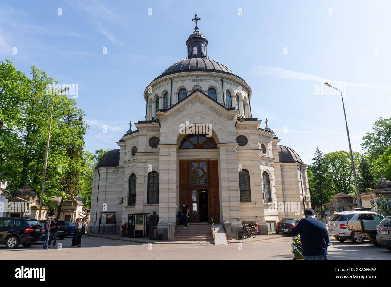 La chapelle du cimetière Bellu de Bucarest, un jour d'été en Roumanie Banque D'Images