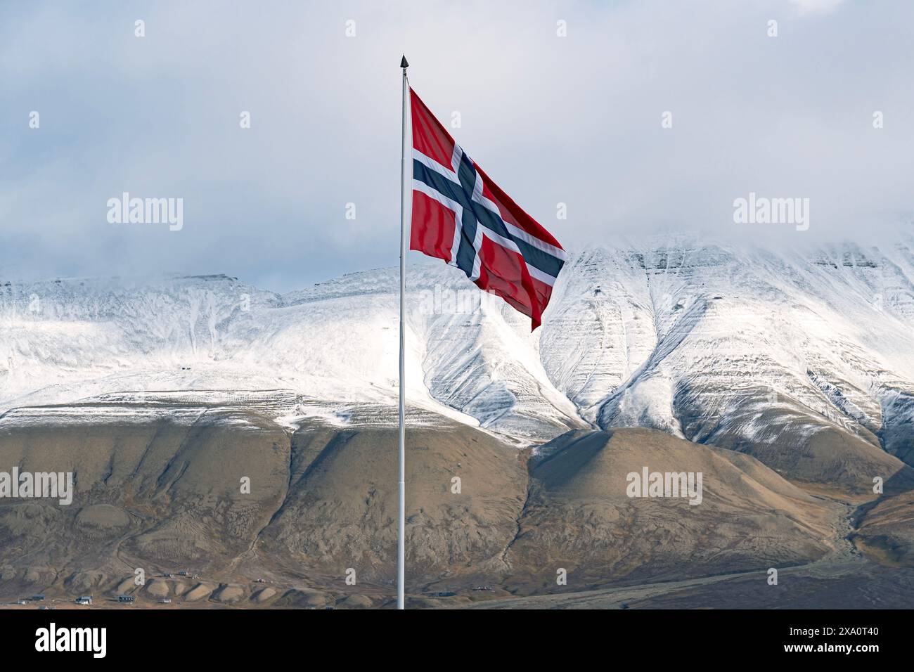 Drapeau national de la Norvège au Svalbard Banque D'Images
