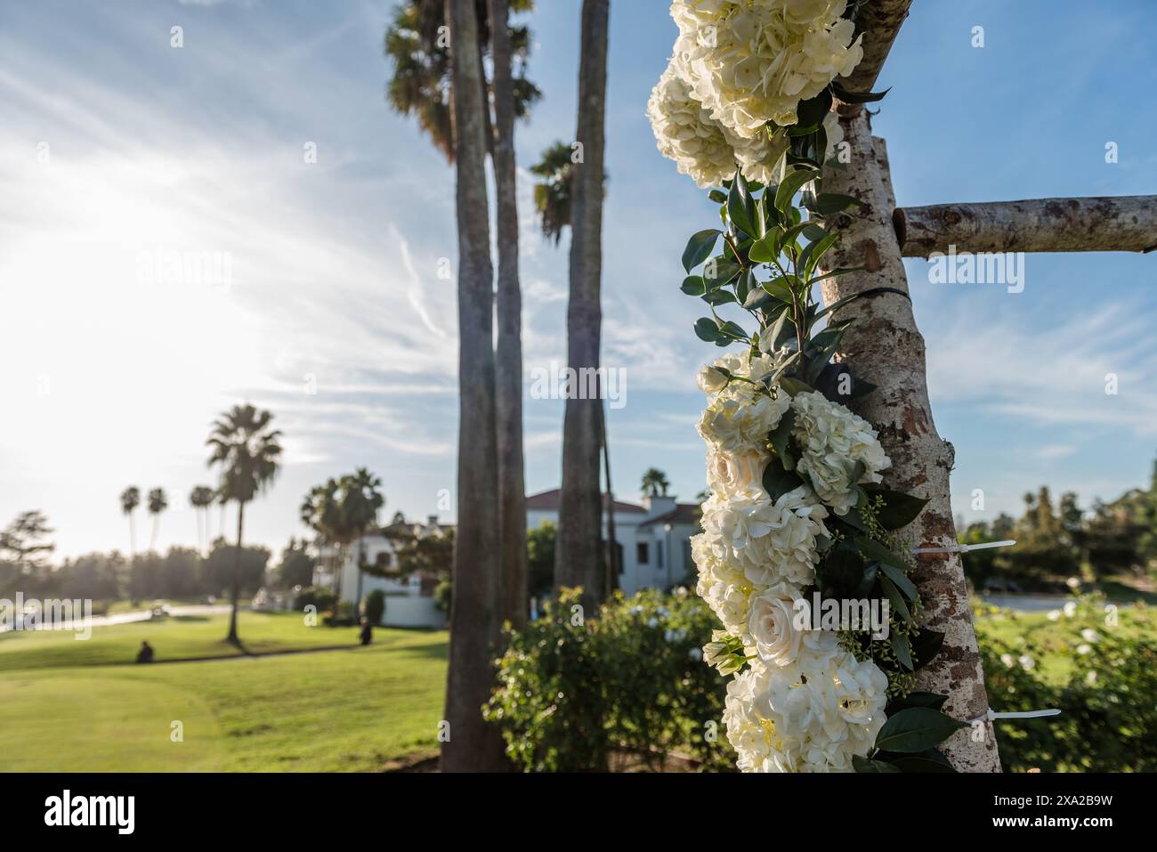 Les décorations florales lors d'une cérémonie de mariage Banque D'Images