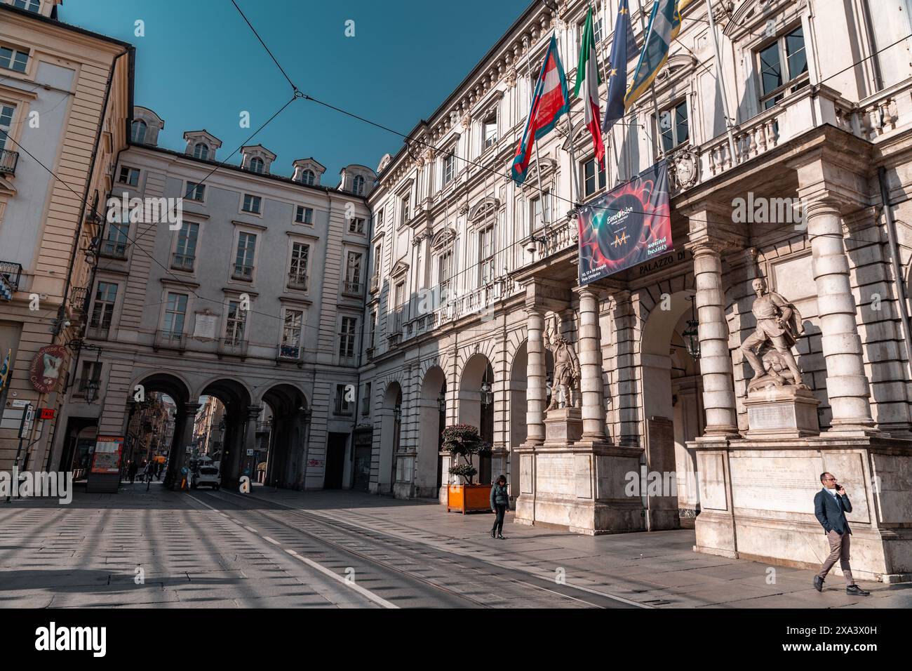 Turin, Italie - 28 mars 2022 : l'hôtel de ville de Turin sur la Piazza Palazzo di Citta, ville centrale de Turin, région du Piémont, nord de l'Italie. Banque D'Images