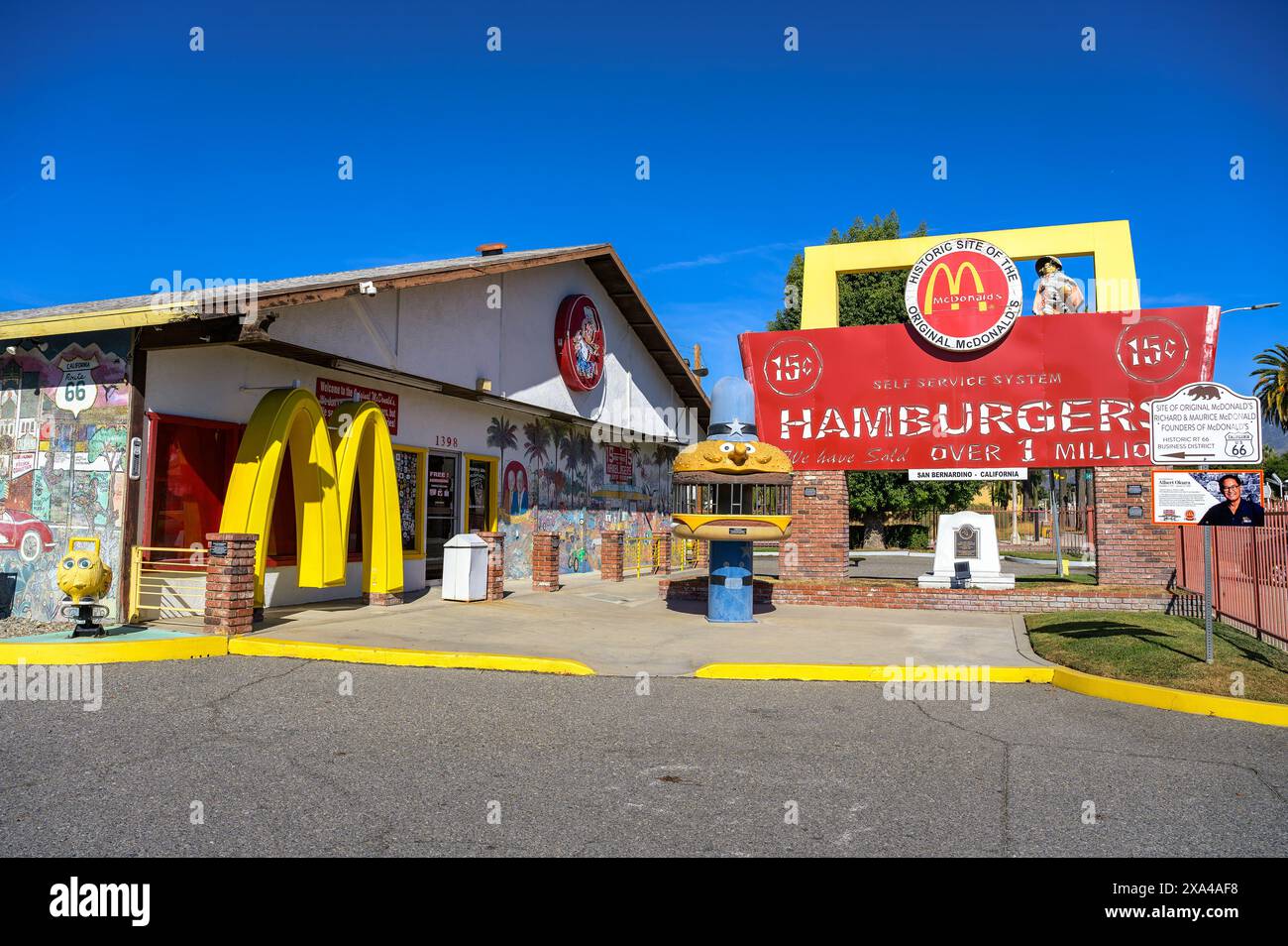 Musée McDonald's original le long de la route 66 à San Bernardino, Californie Banque D'Images