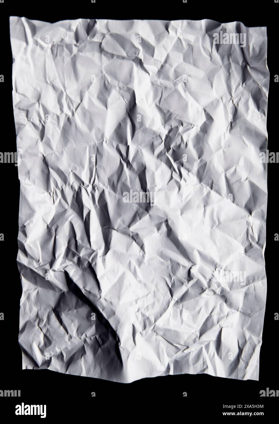 Feuille froissée de papier A4 blanc Banque D'Images