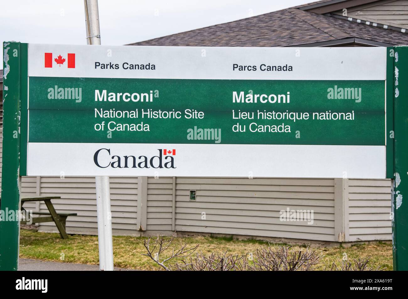 Panneau du lieu historique national Marconi de Parcs Canada à glace Bay, Nouvelle-Écosse, Canada Banque D'Images
