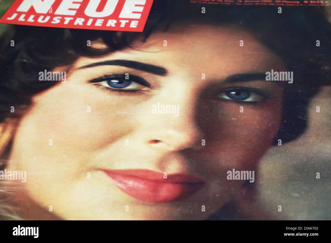 Viersen, Allemagne - 9 mai. 2024 : couverture du magazine allemand avec portrait de l'actrice américaine Liz Taylor 1960 Banque D'Images